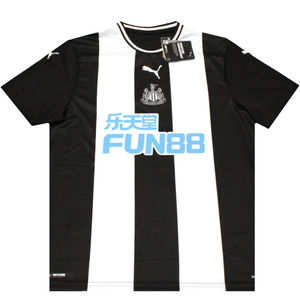 Newcastle United 2019-2020 Home Football Shirt 