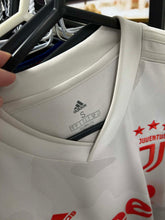 Load image into Gallery viewer, Juventus 2019-2020 Away Shirt (BNWT) S
