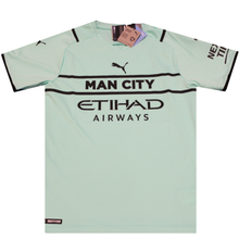 Load image into Gallery viewer, Manchester City 2021-2022 Goalkeeper Football Shirt 
